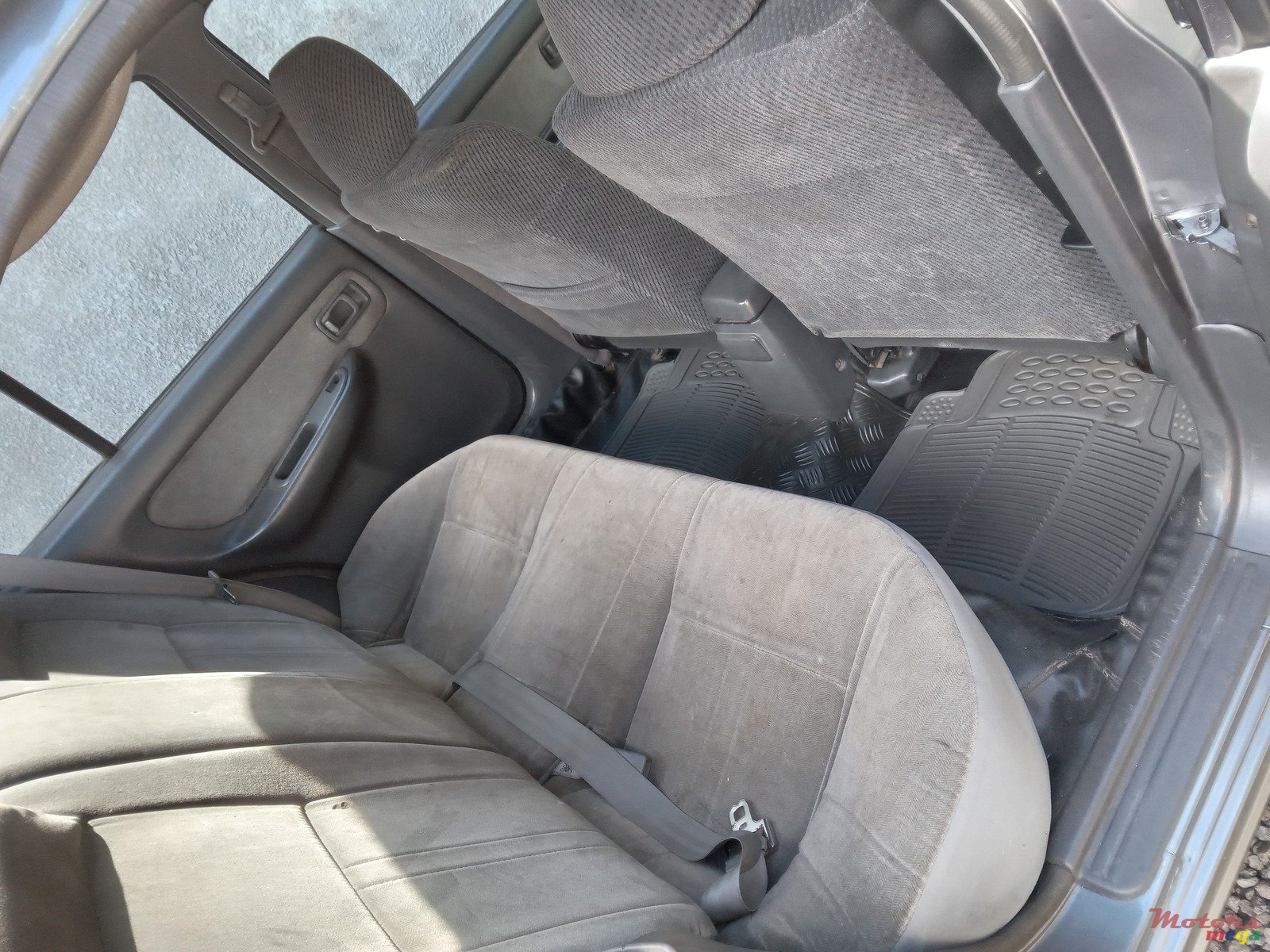 1995' Nissan photo #4