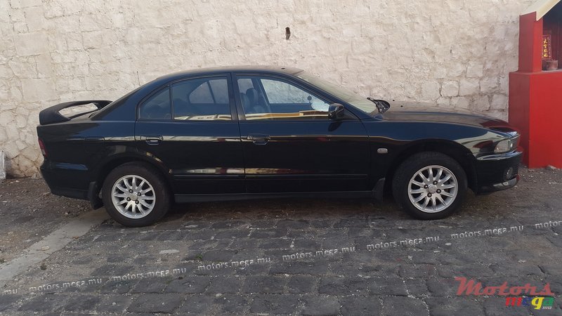 2005' Mitsubishi 2.0L supersaloon photo #3