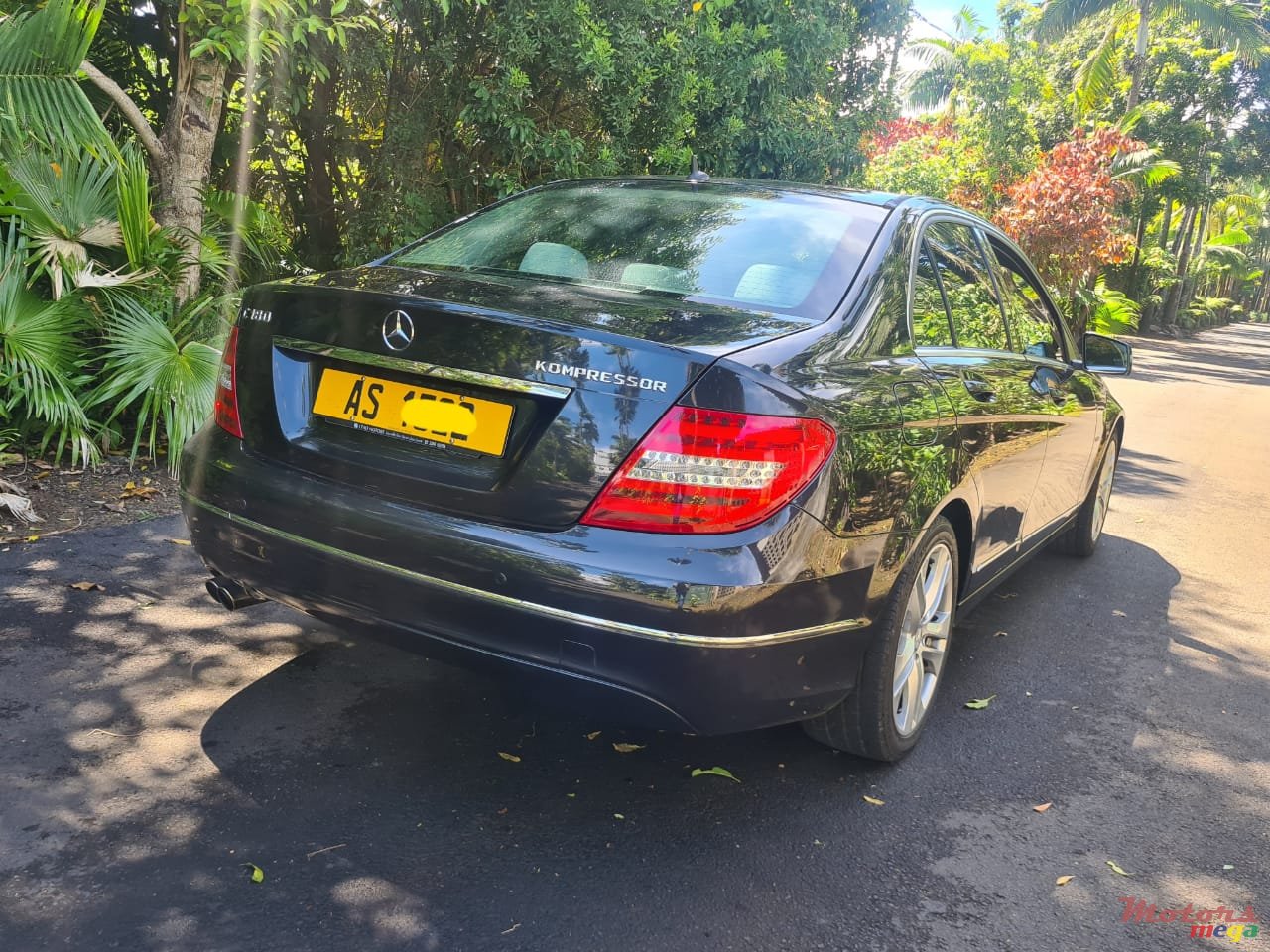 2012' Mercedes-Benz C-Class photo #4