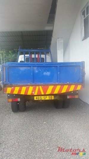 1999' Mitsubishi Canter photo #6