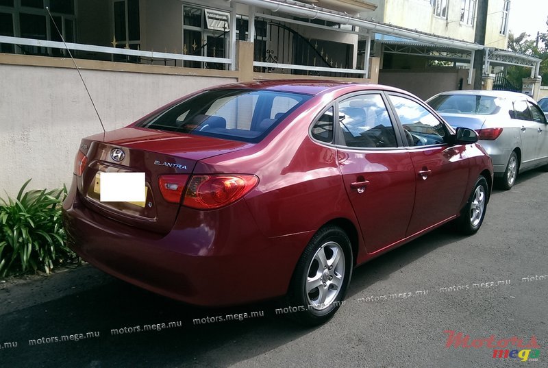 2008' Hyundai Elantra photo #2