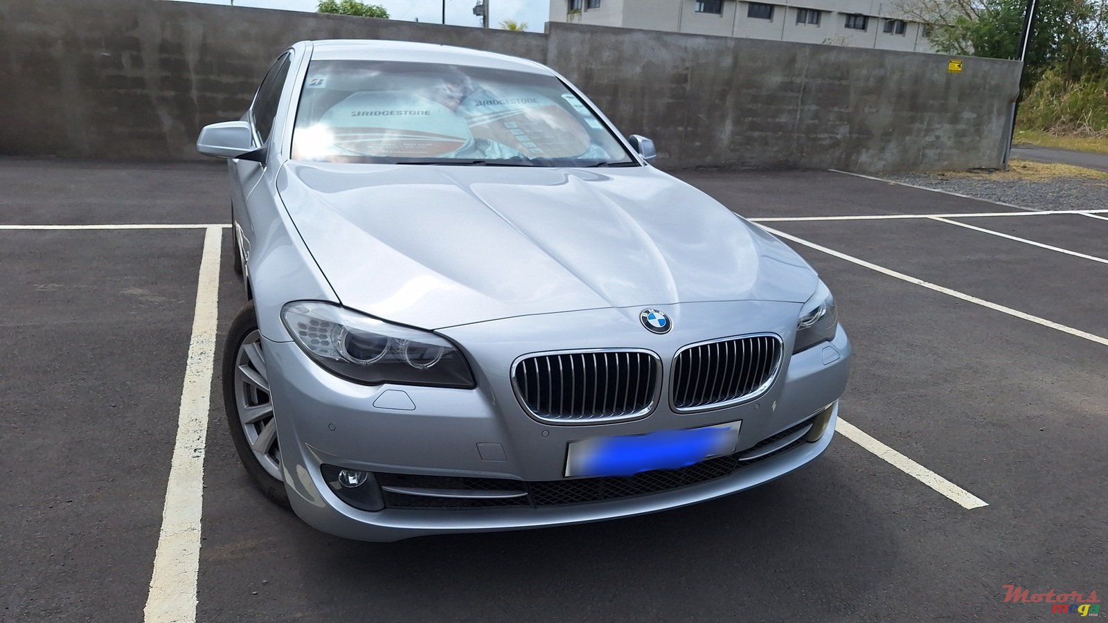 2010' BMW 523 photo #2