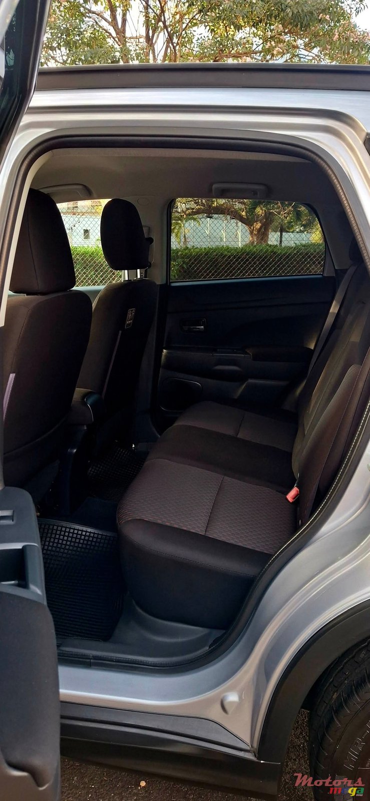 2018' Mitsubishi ASX photo #6