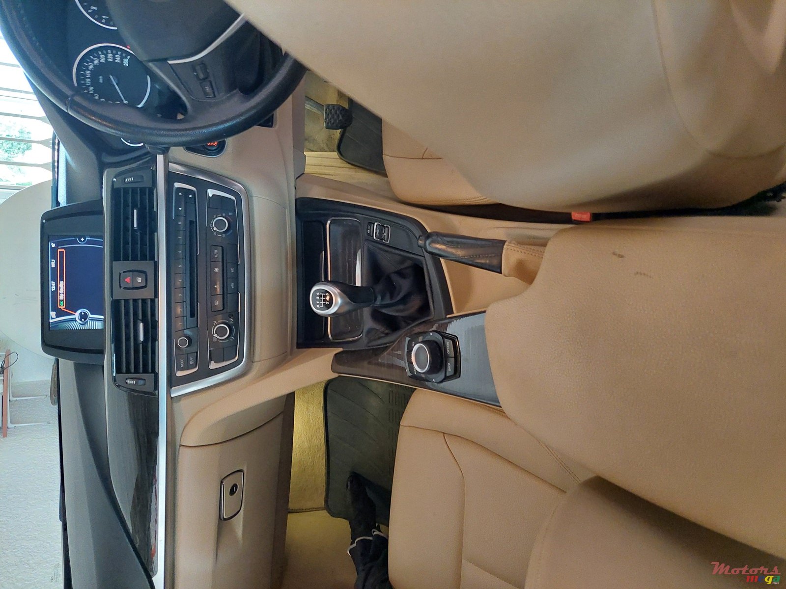 2013' BMW 3 Series photo #1