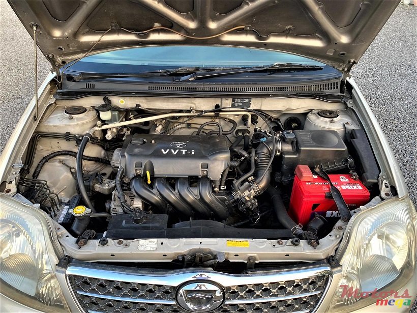 2002' Toyota Corolla NZE Manual 1.5L JAPAN photo #5