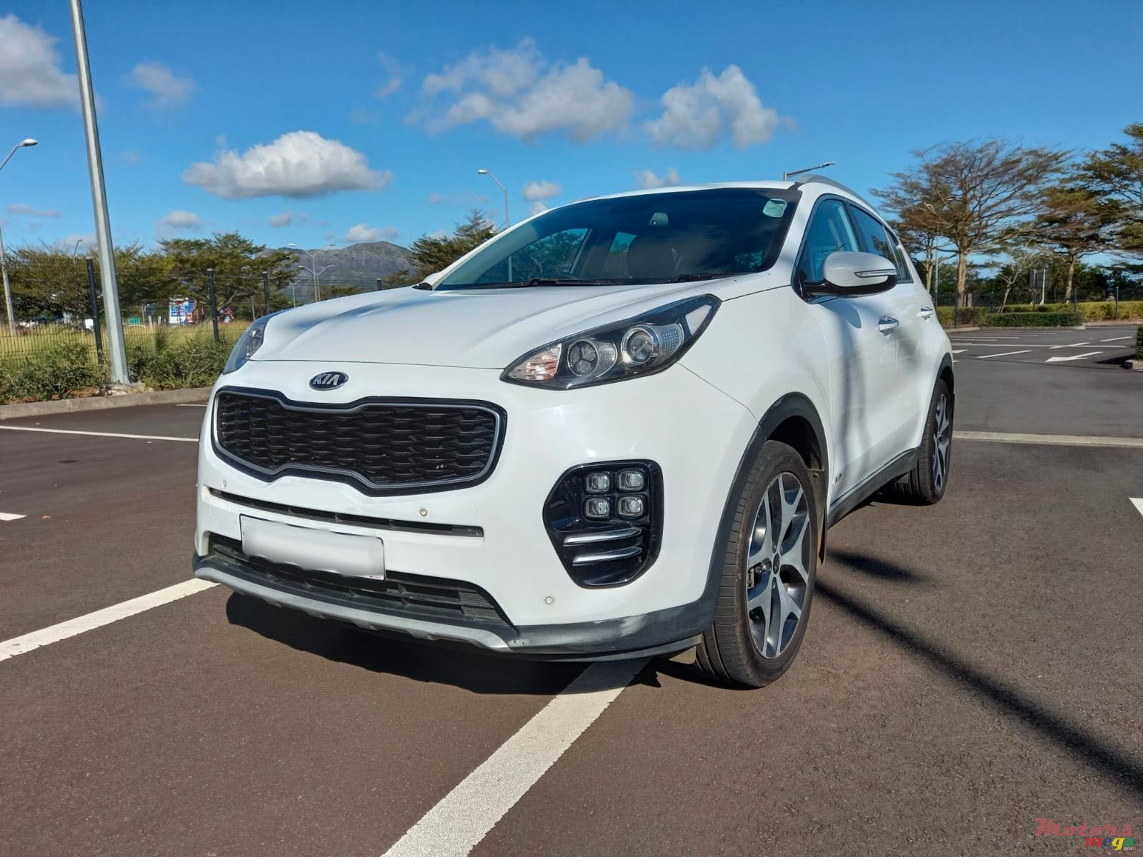 2018' Kia Sportage GT LINE photo #2