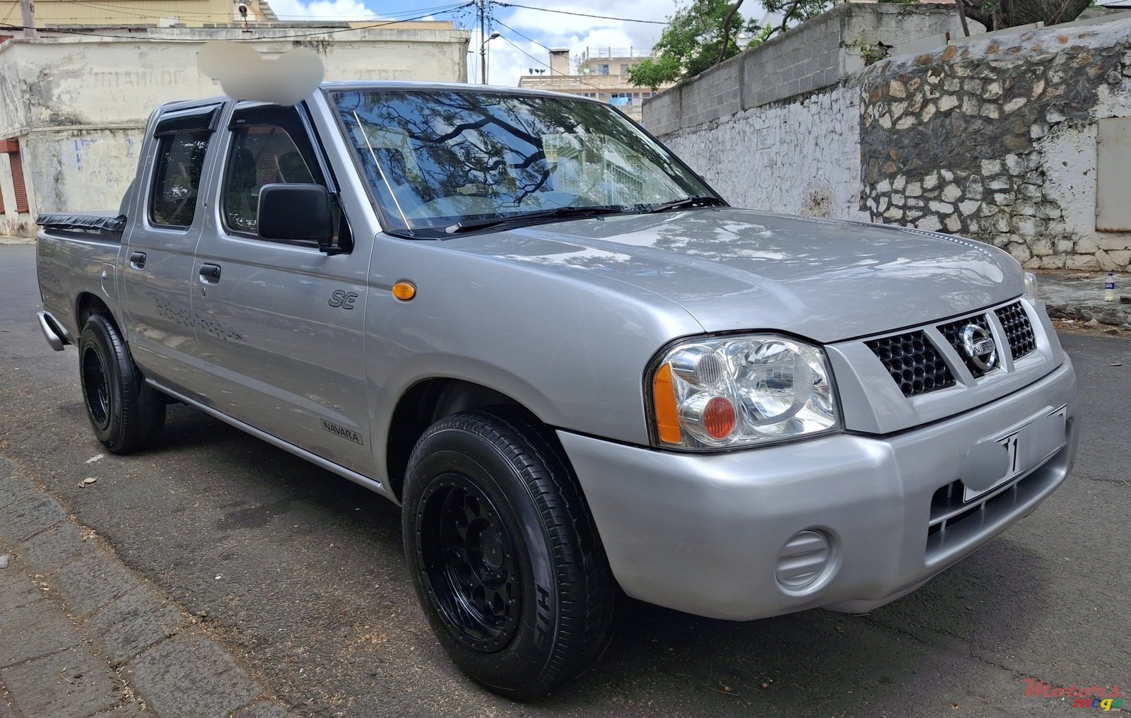 2010' Nissan Navara photo #3