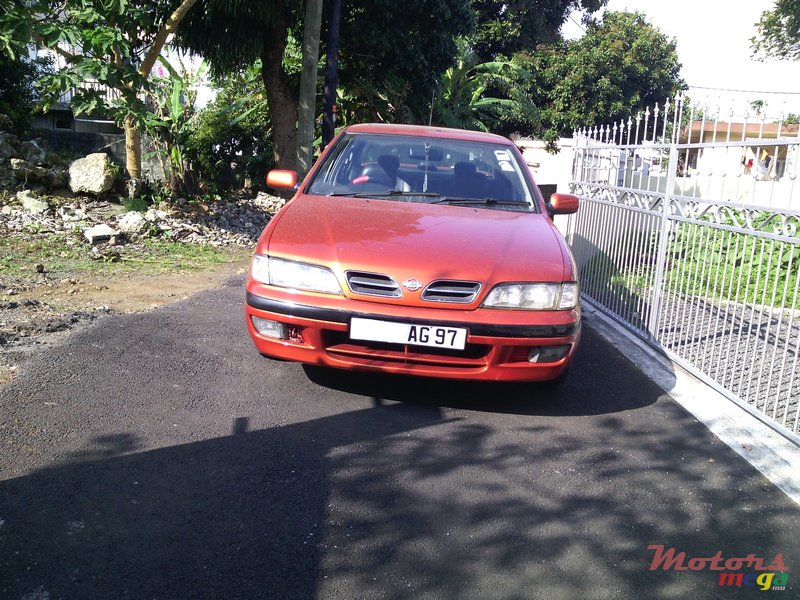 1997' Nissan Primera photo #1