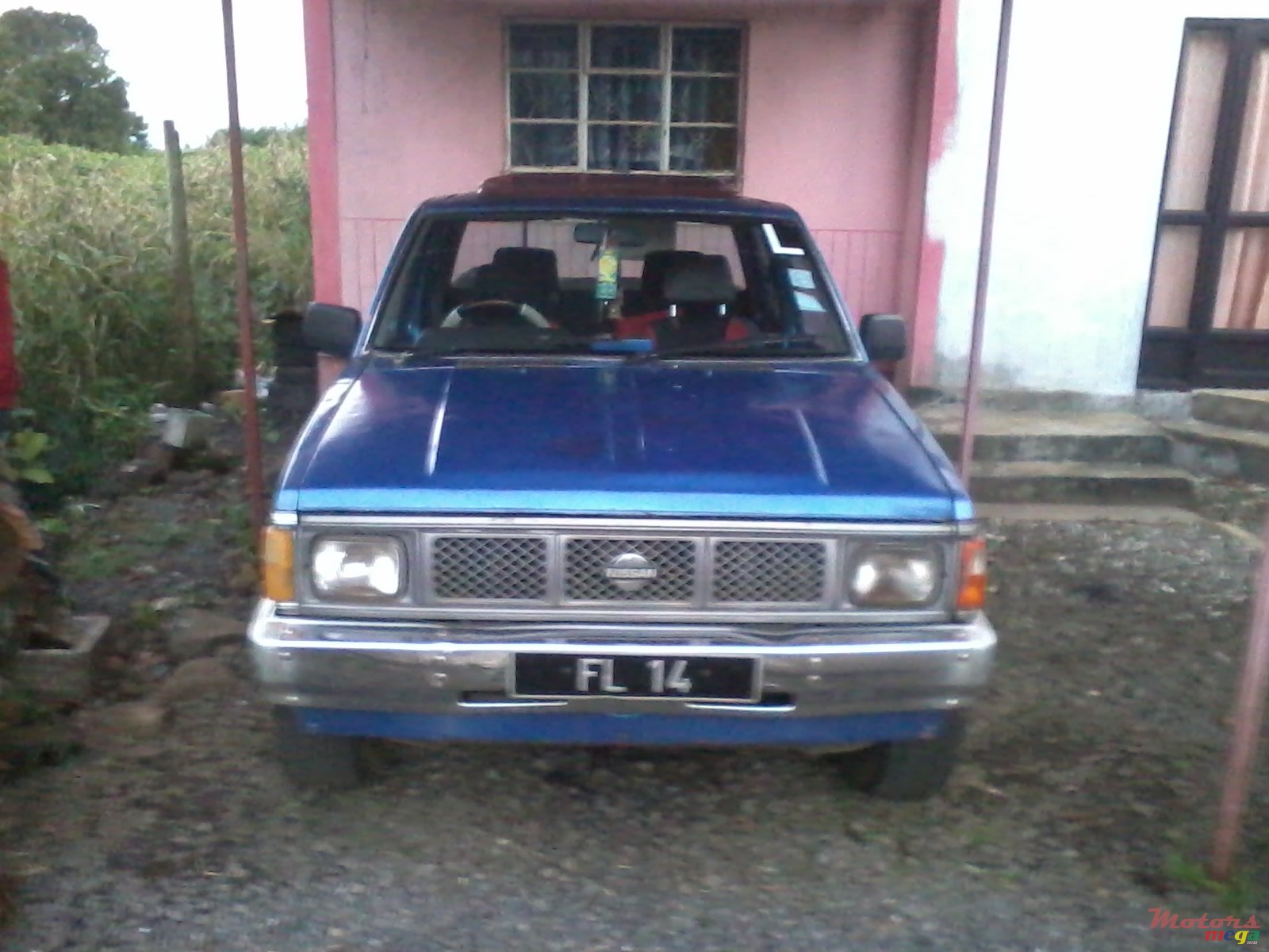 1992' Nissan photo #1