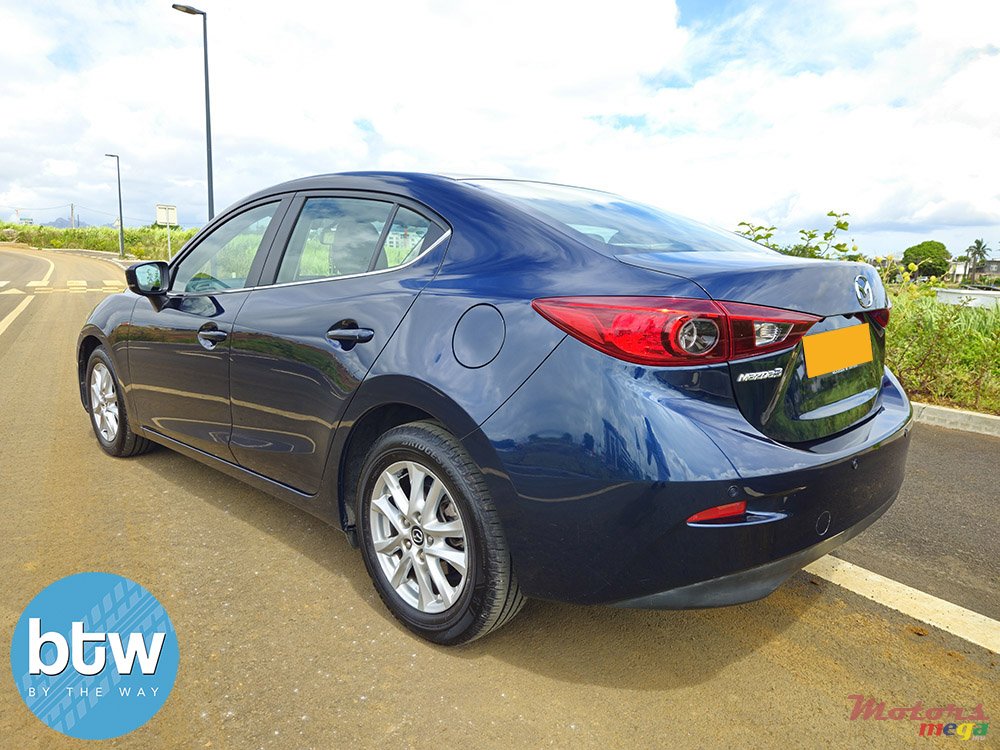 2018' Mazda 3 photo #3