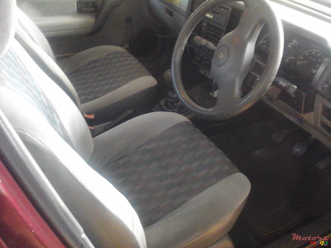 1994' Renault 19 ELF photo #3