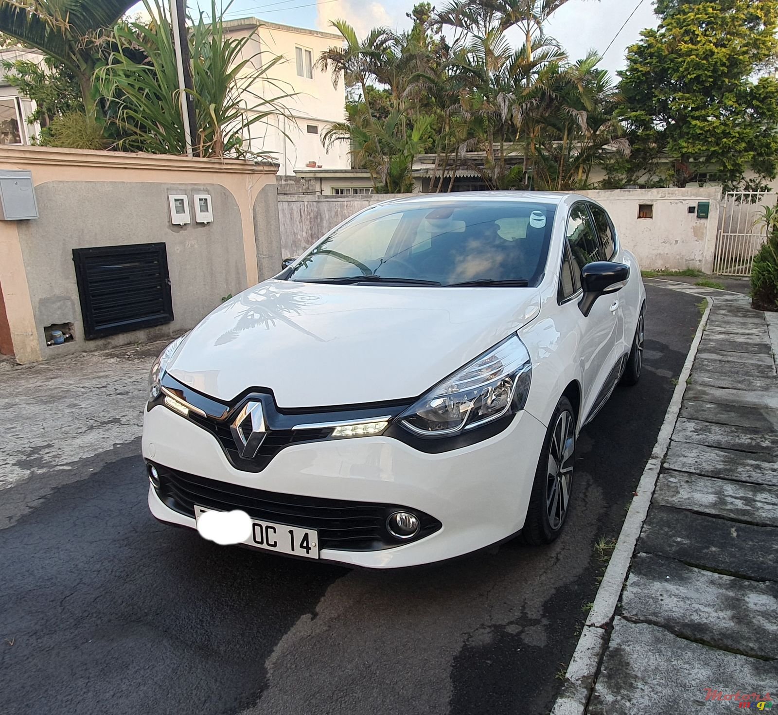 2014' Renault Clio dynamique photo #1