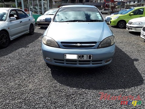 2010' Chevrolet Optra photo #3