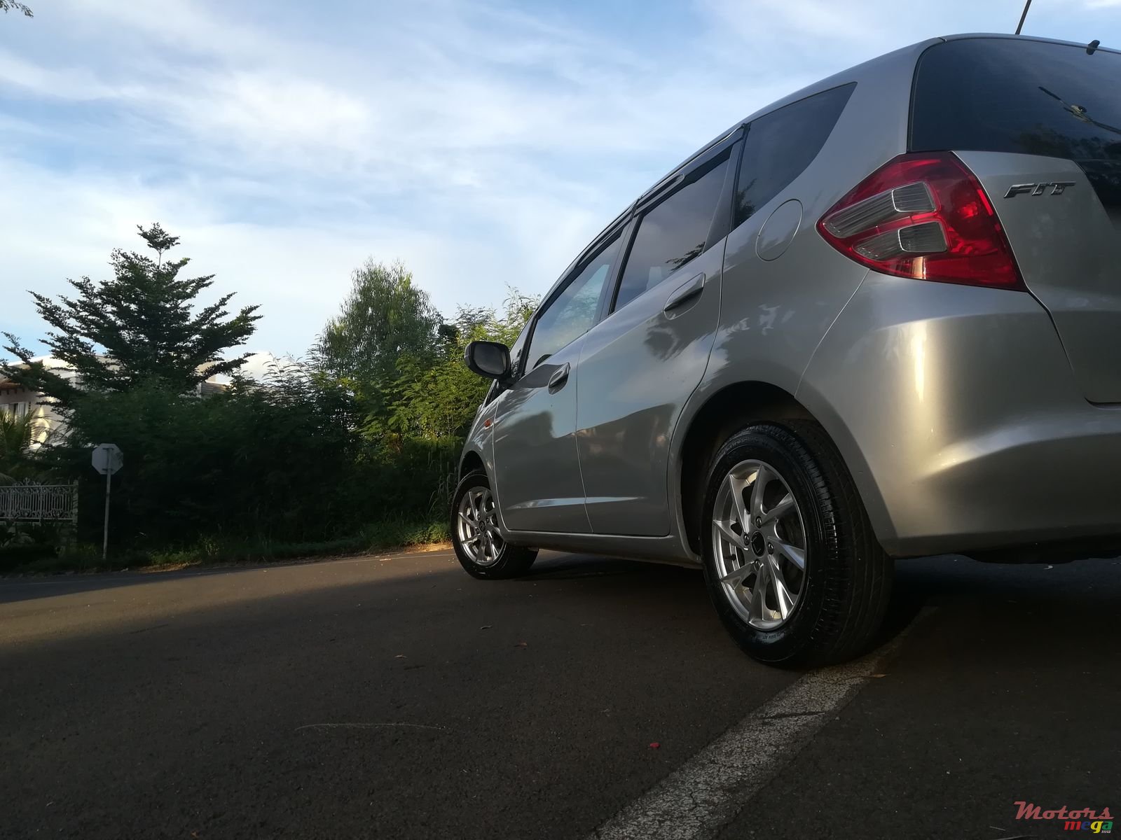 2009' Honda Fit photo #1