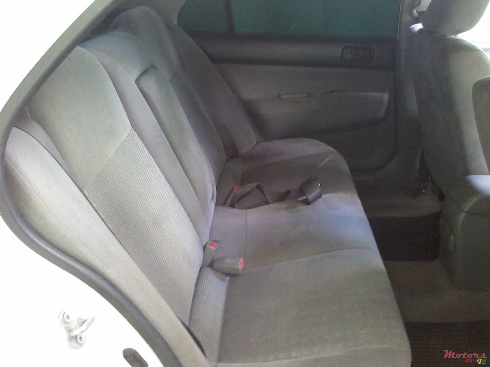 2005' Mitsubishi Lancer photo #6