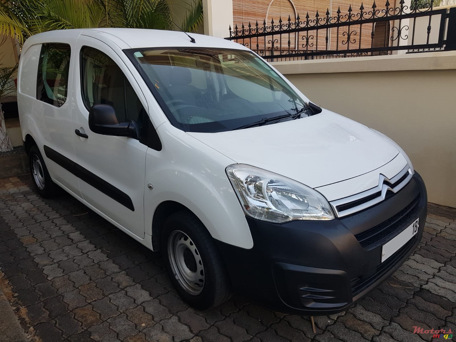 2018' Citroen Berlingo photo #1