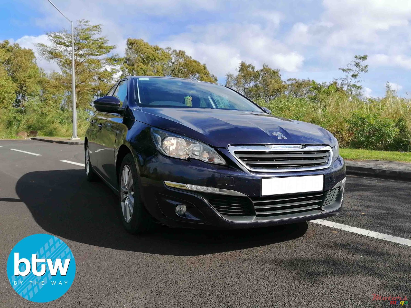 2016' Peugeot 308 photo #1