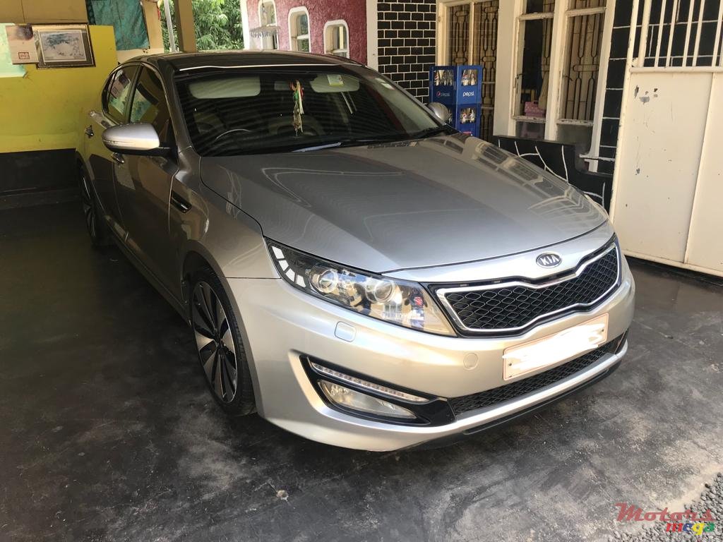 2012' Kia Optima photo #1