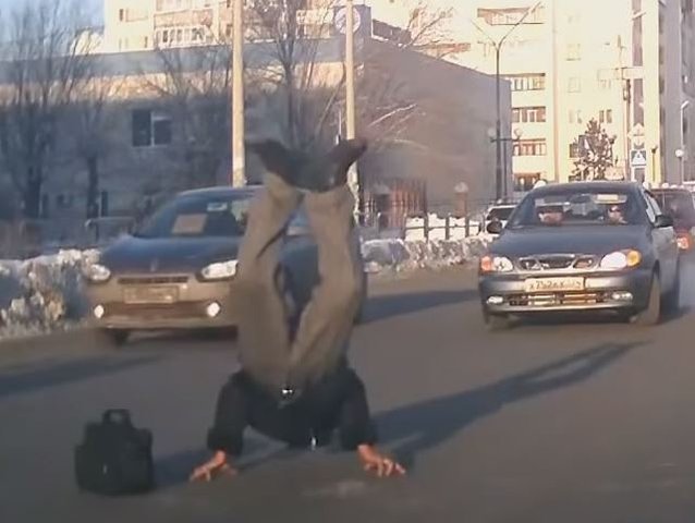These Russian Pedestrians are as Nuts as the Drivers