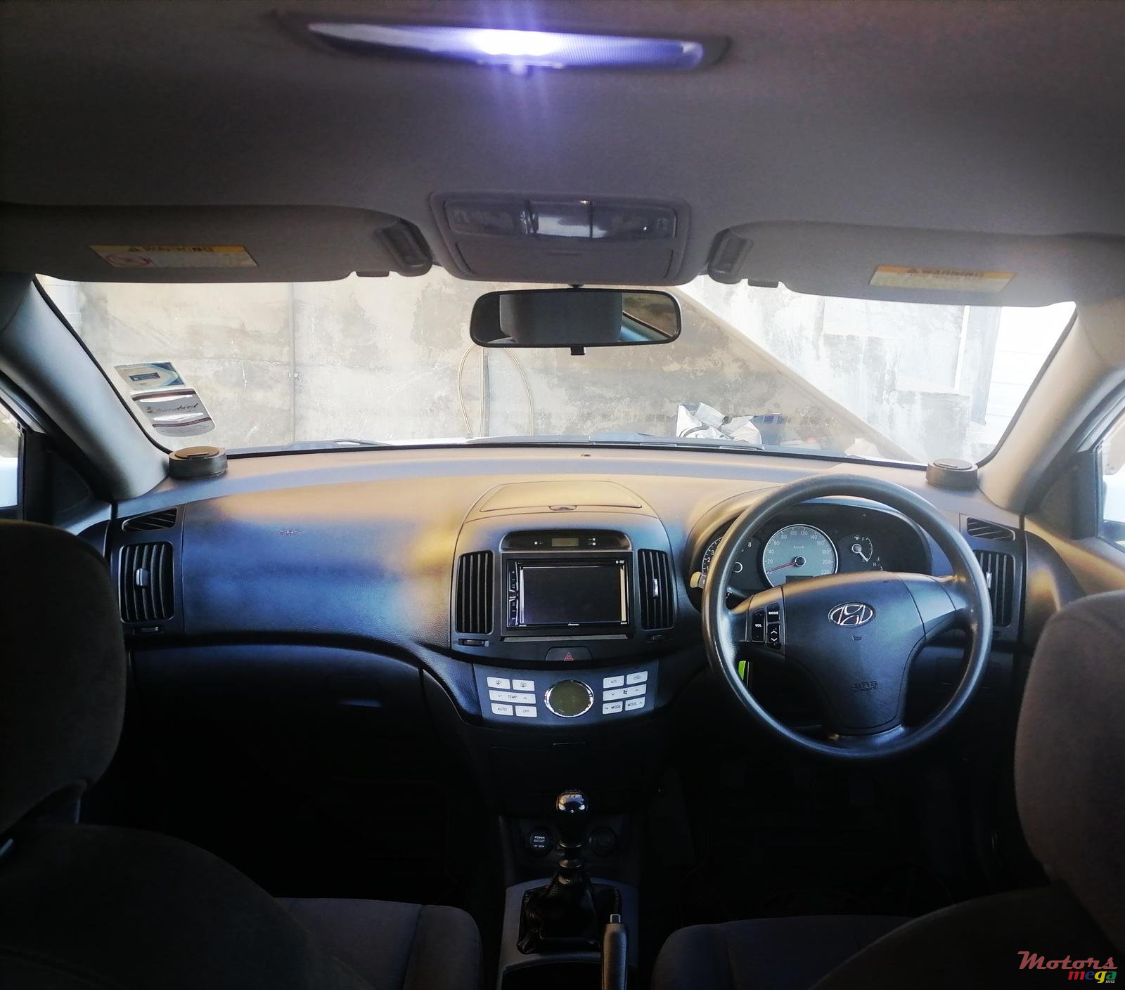 2010' Hyundai Elantra photo #3