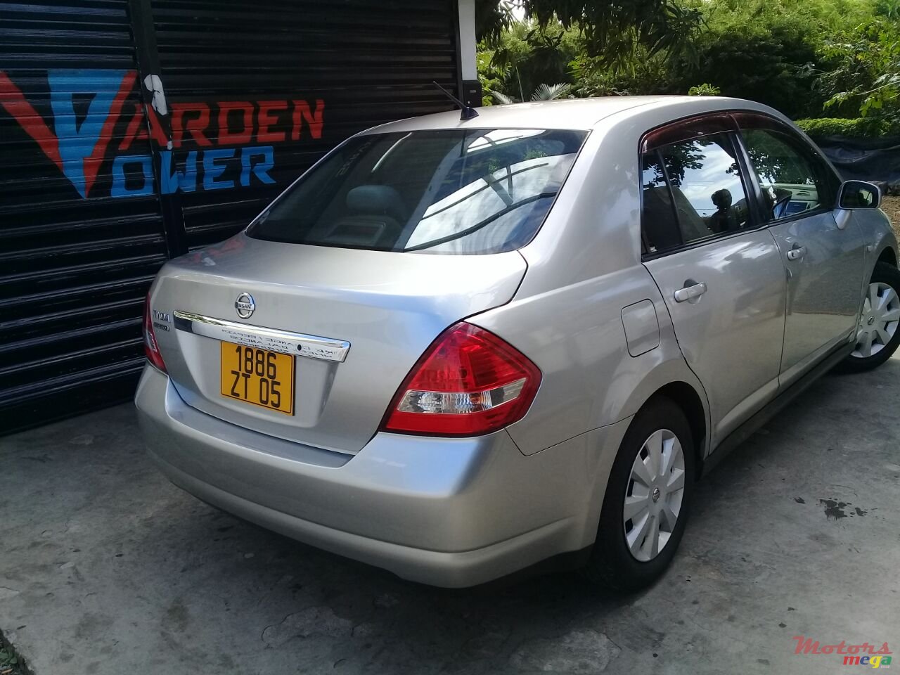 2005' Nissan Tiida photo #6