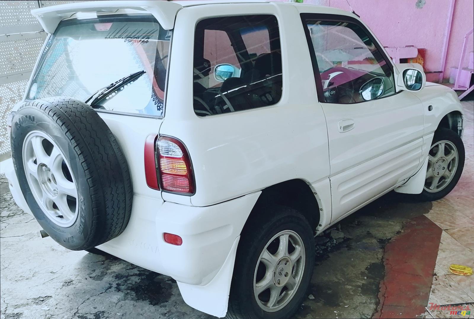 1997' Toyota RAV4 photo #1