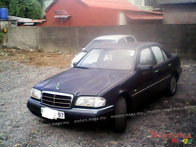 1997' Mercedes-Benz 230E photo #1