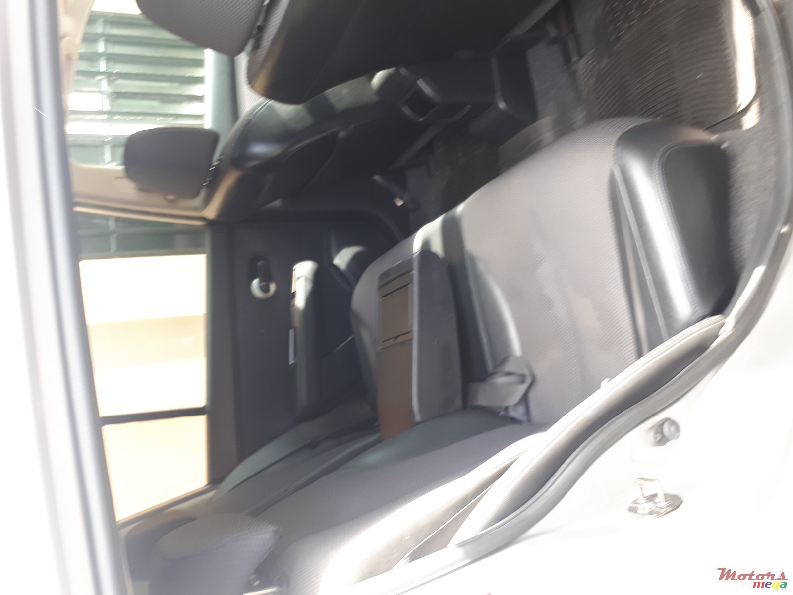 2006' Nissan Tiida photo #5