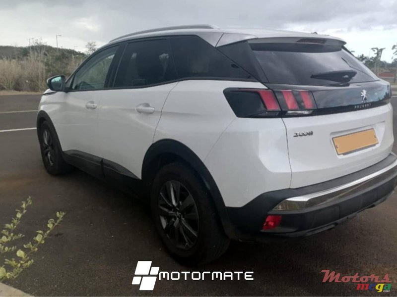 2019' Peugeot 3008 photo #3