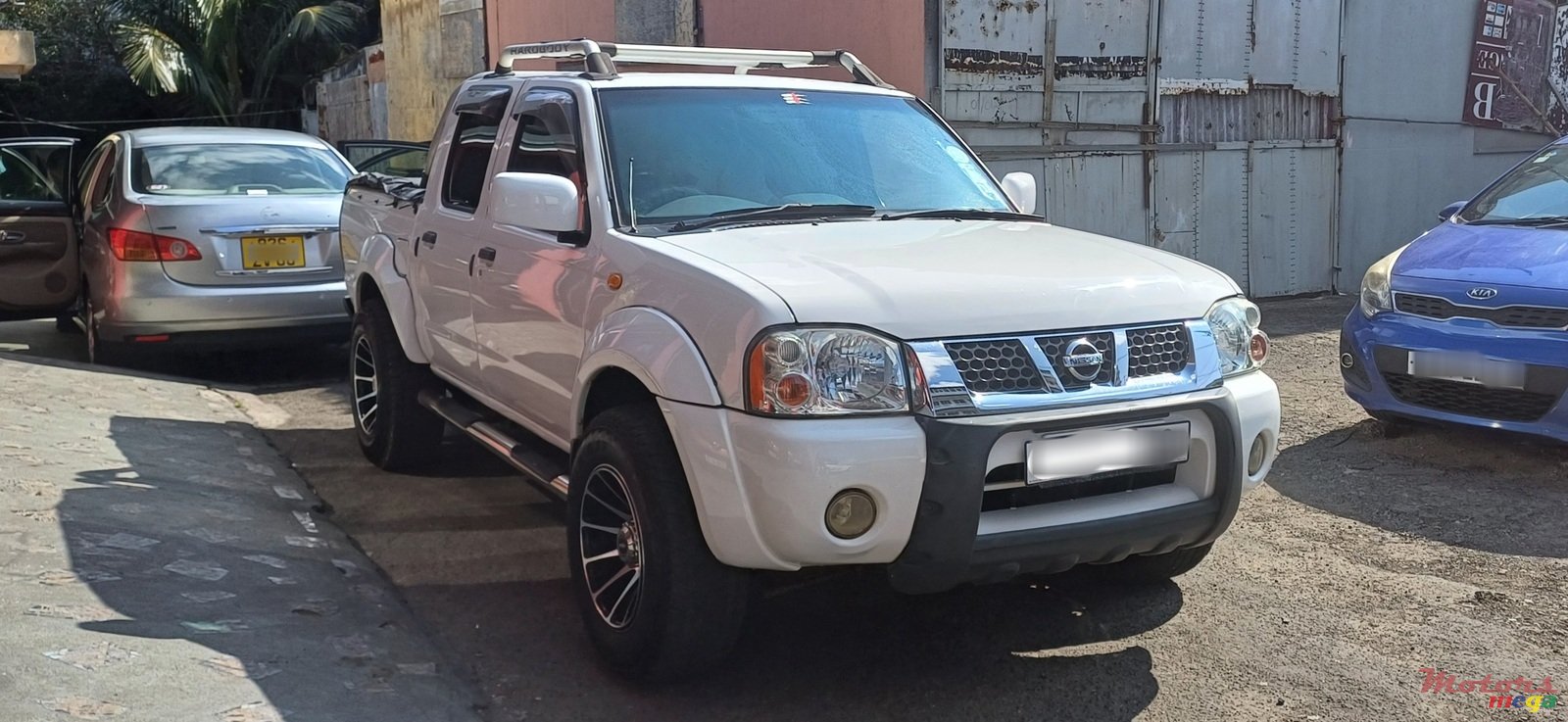 2008' Nissan Hardbody photo #3