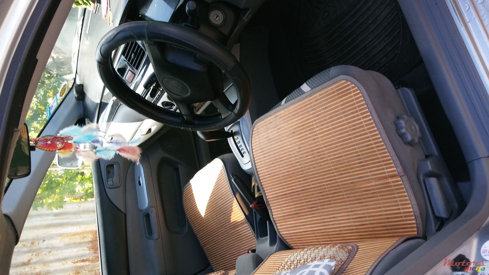 2006' Mitsubishi Lancer photo #5