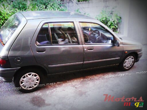 1995' Renault photo #1