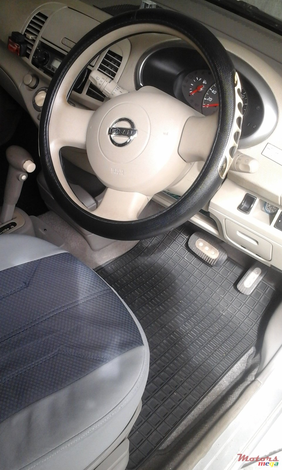 2002' Nissan March photo #2