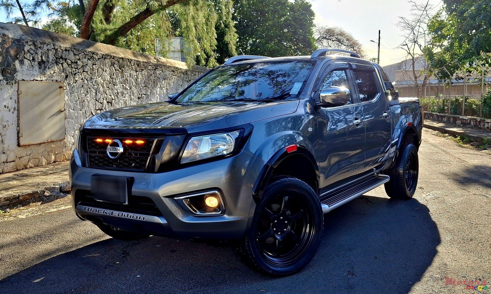 2021' Nissan photo #3