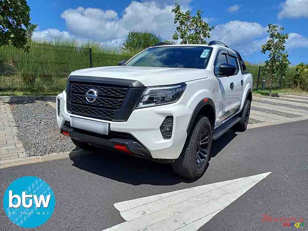 2023' Nissan Navara D23 4x2 photo #2