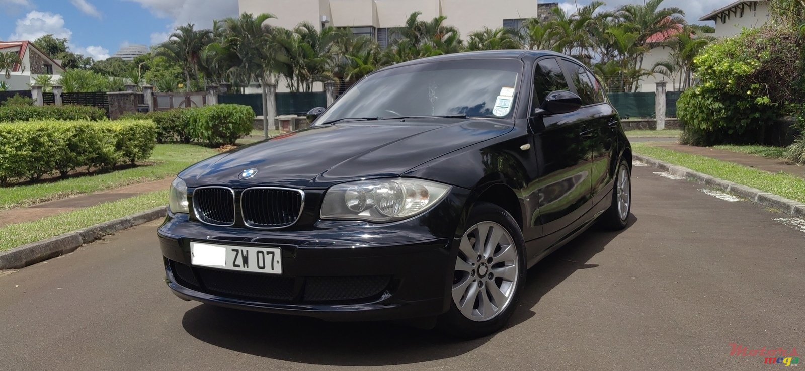 2007' BMW 116 photo #1