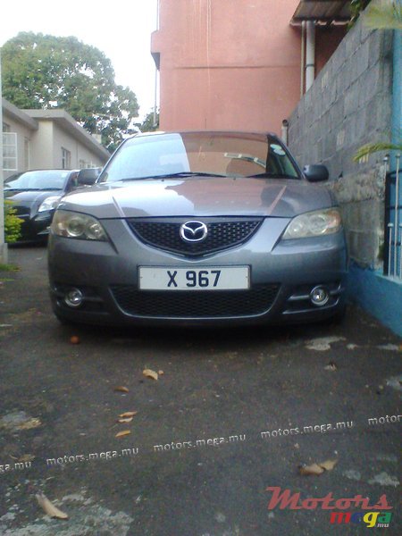 2004' Mazda 3 photo #3