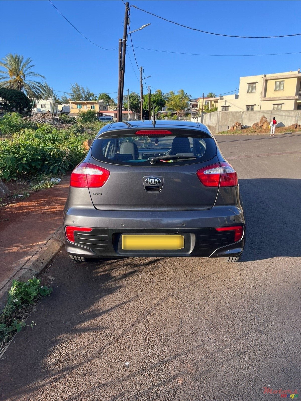 2015' Kia Rio photo #6