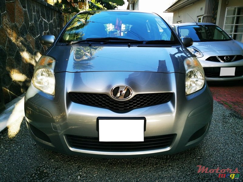 2010' Toyota Vitz photo #1