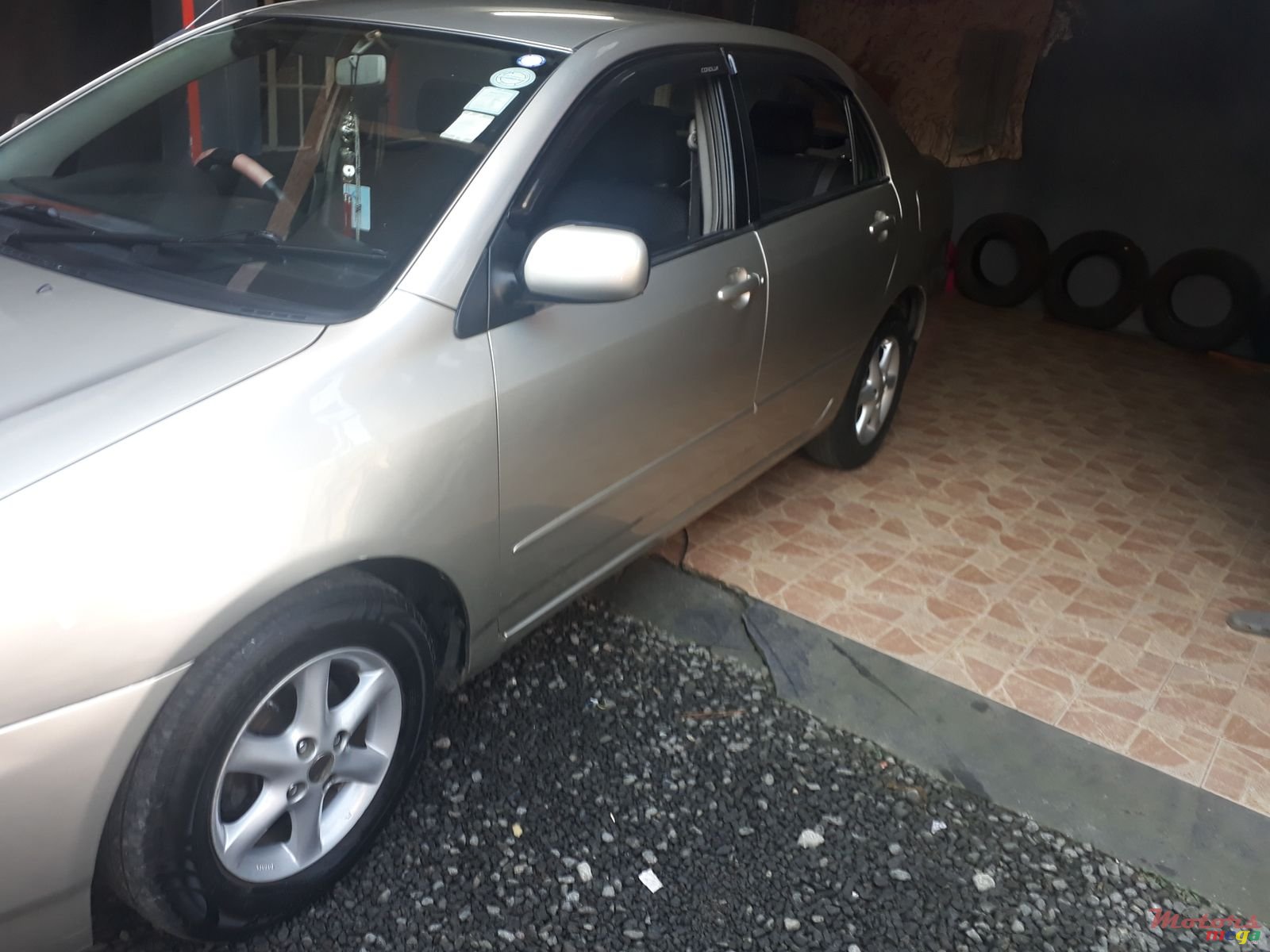 2002' Toyota Corolla photo #3