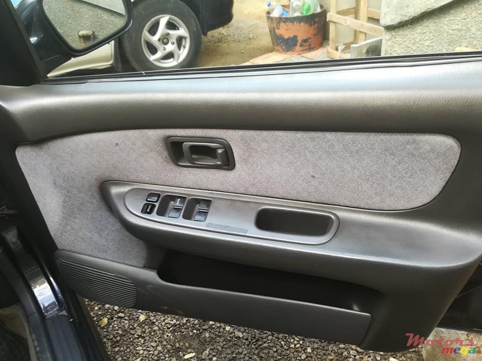 1997' Nissan Sunny B14 photo #6