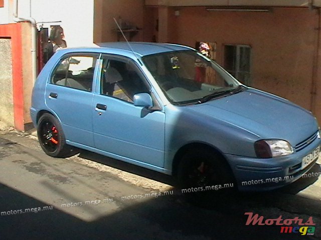 1998' Toyota Starlet photo #1