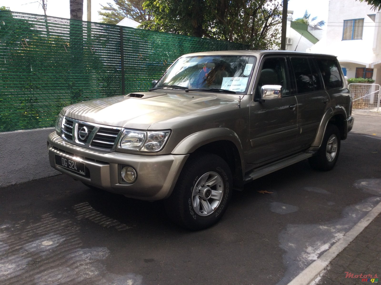 2002' Nissan Patrol photo #1