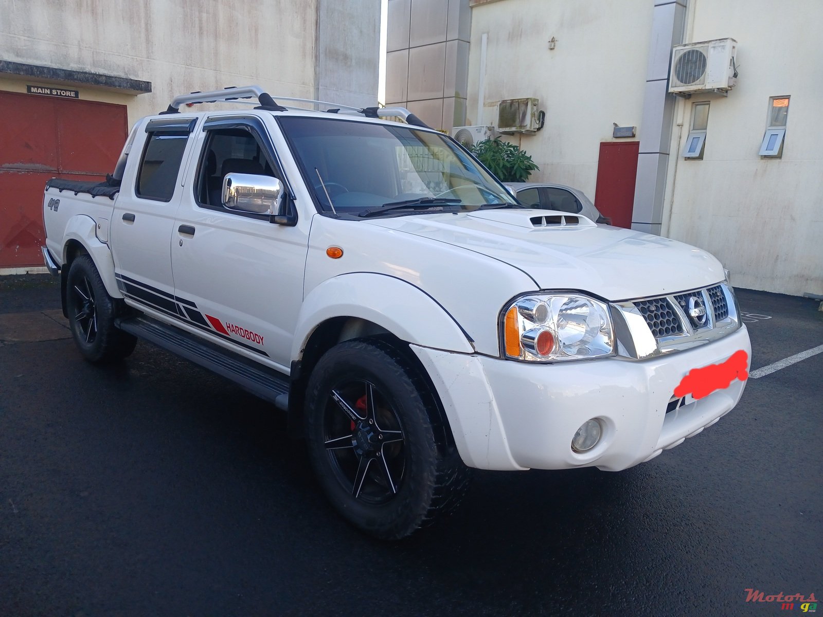 2018' Nissan photo #3