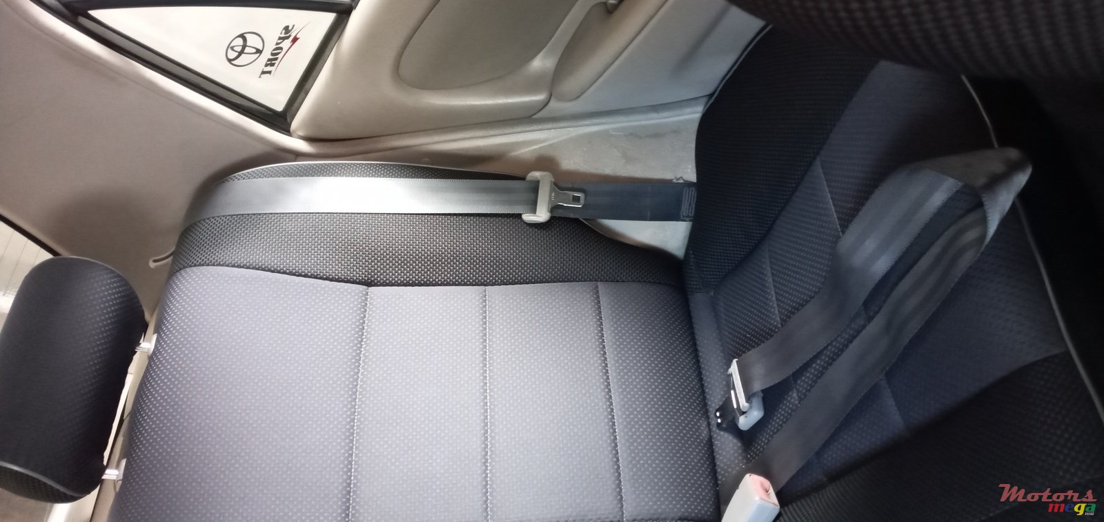 2000' Toyota Corolla photo #1