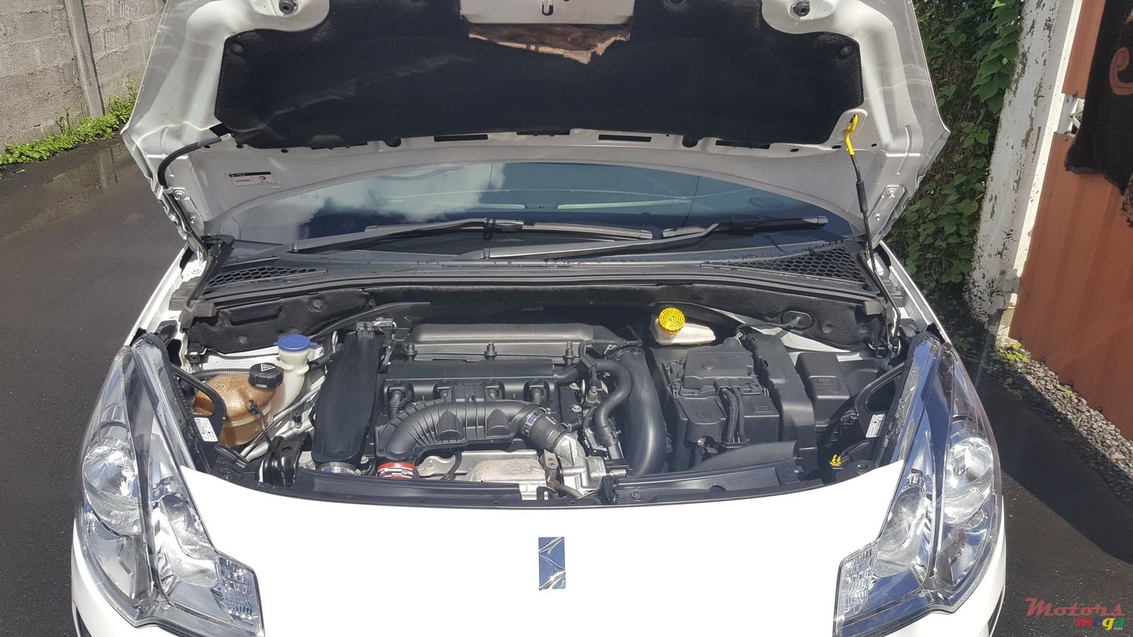 2011' Citroen DS3 photo #3