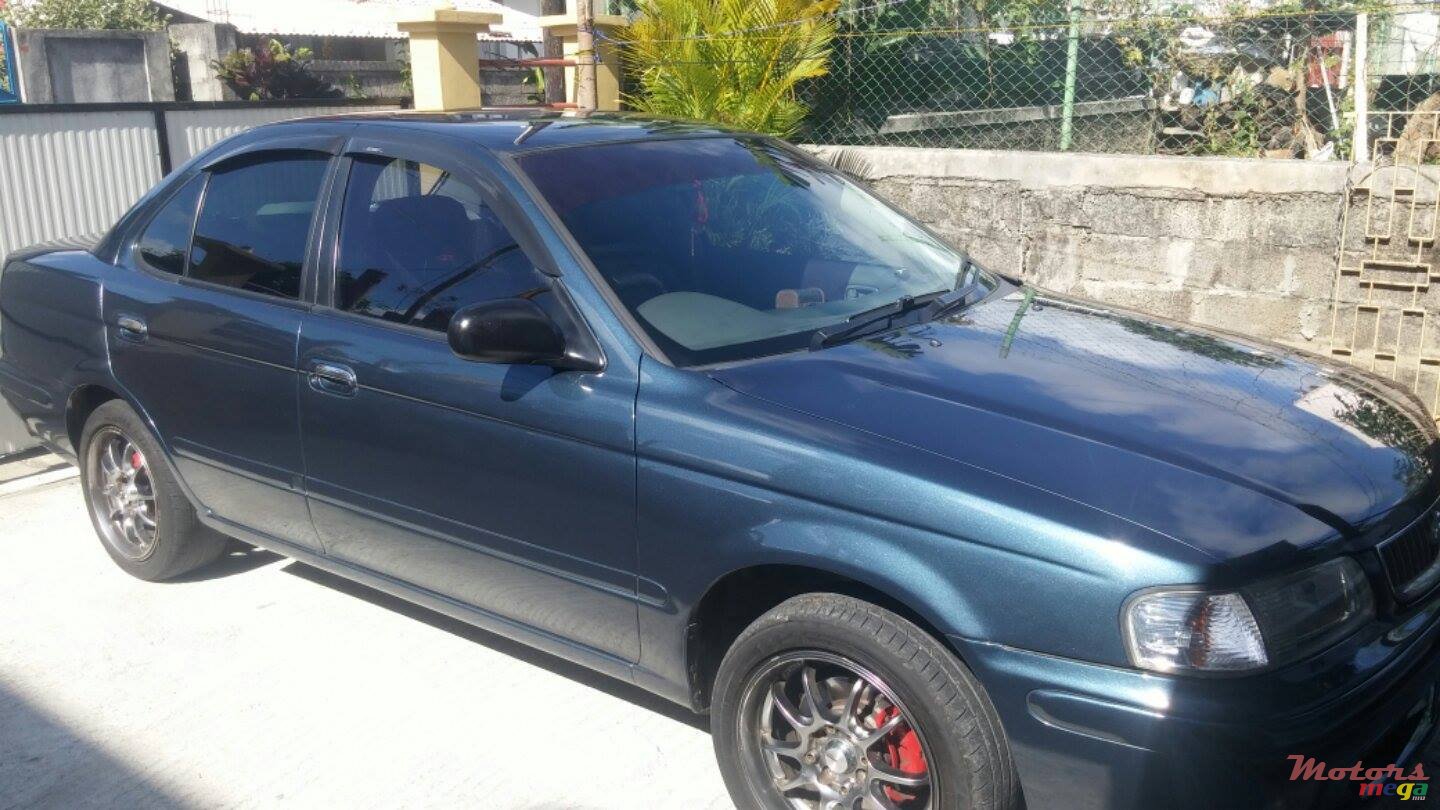 1999' Nissan Sunny photo #1
