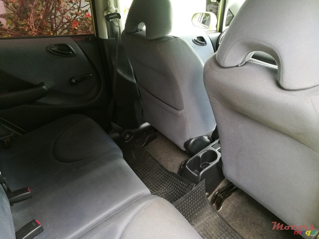 2005' Honda Jazz photo #3