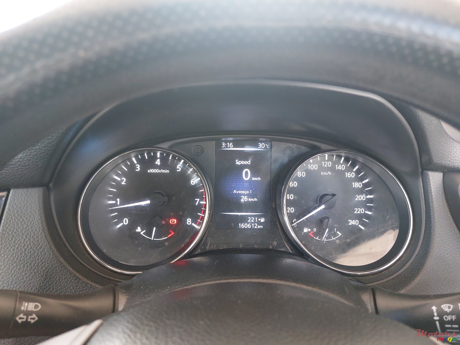 2015' Nissan Qashqai photo #2