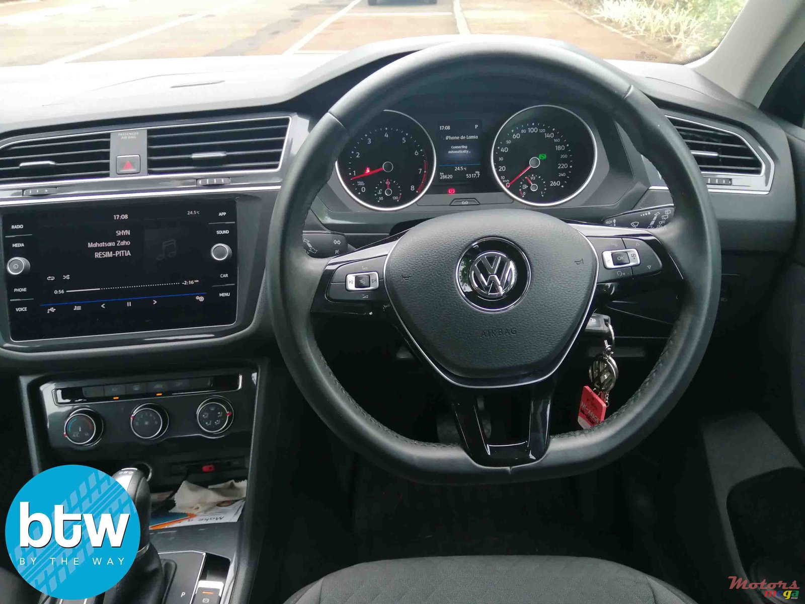 2018' Volkswagen Tiguan CL TSI photo #6